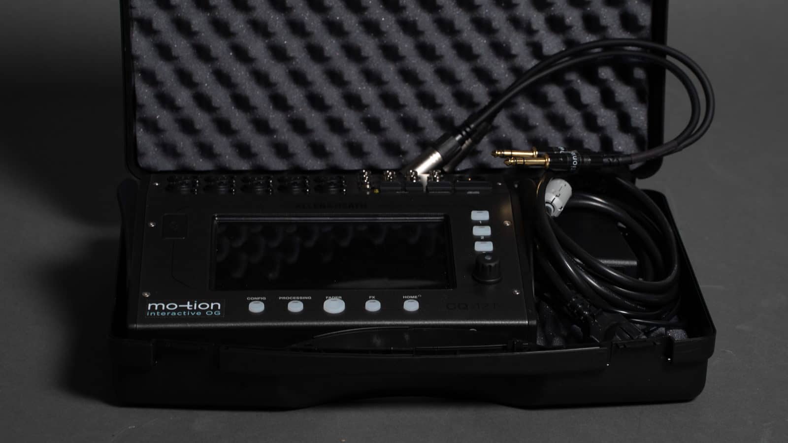 Allen & Heath CQ12T
